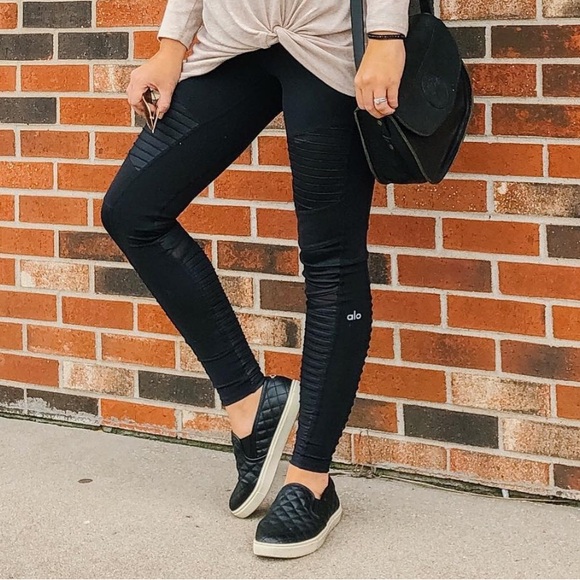 STEVE MADDEN ECENTRCQ BLACK QUILTED FAUX LEATHER SLIP ON SNEAKER - Picture 5 of 12